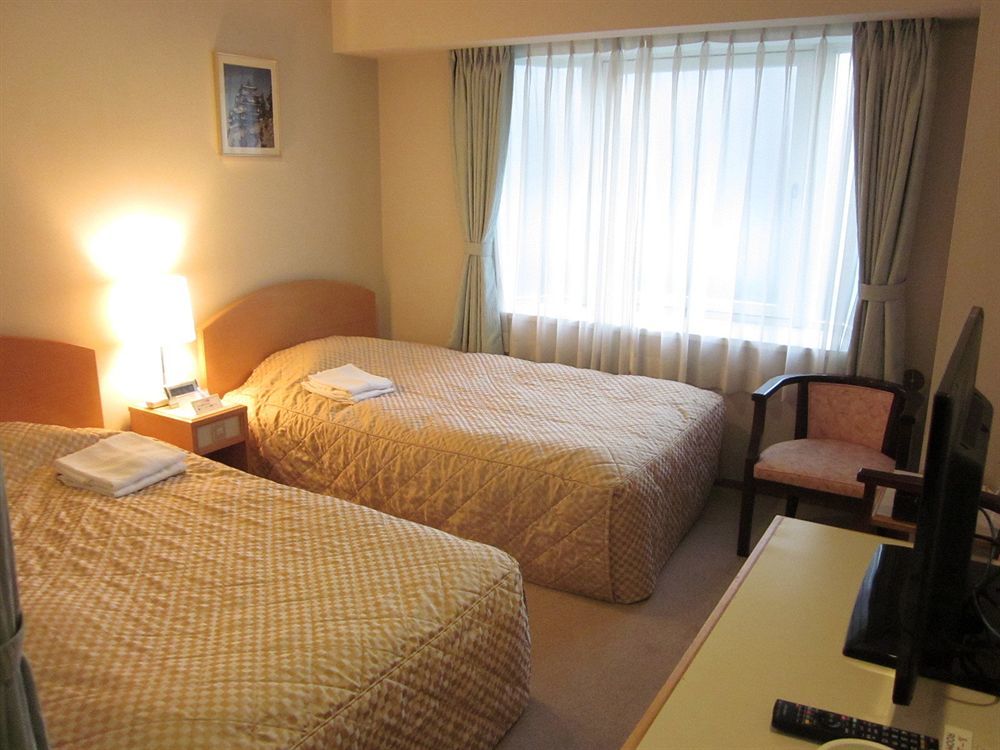 Hotel Harbour Yokosuka Exteriör bild