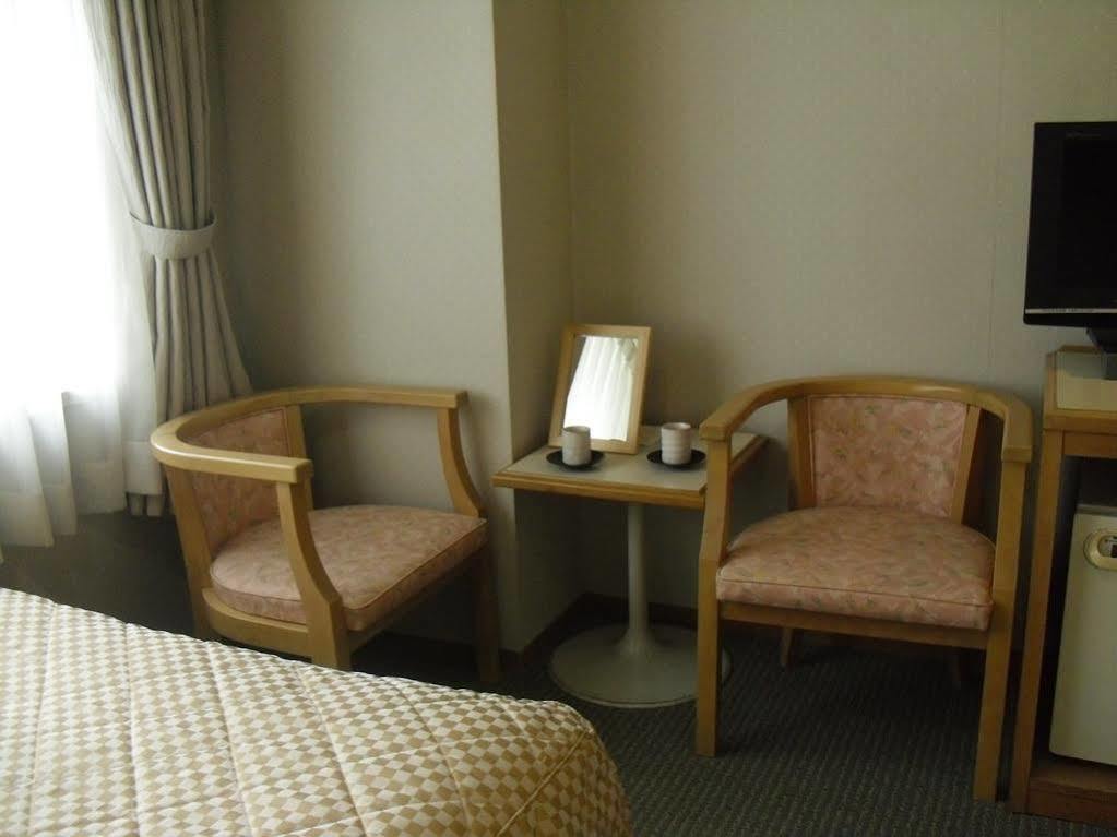 Hotel Harbour Yokosuka Exteriör bild