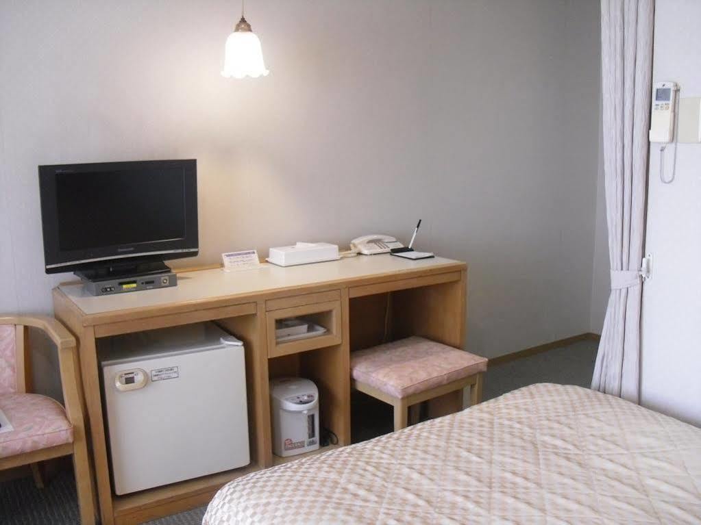 Hotel Harbour Yokosuka Exteriör bild